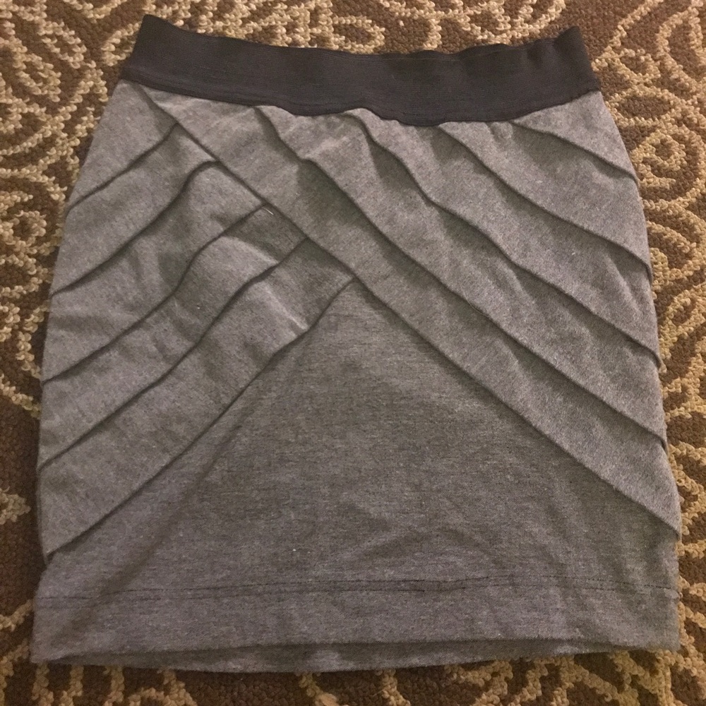Grey skirt